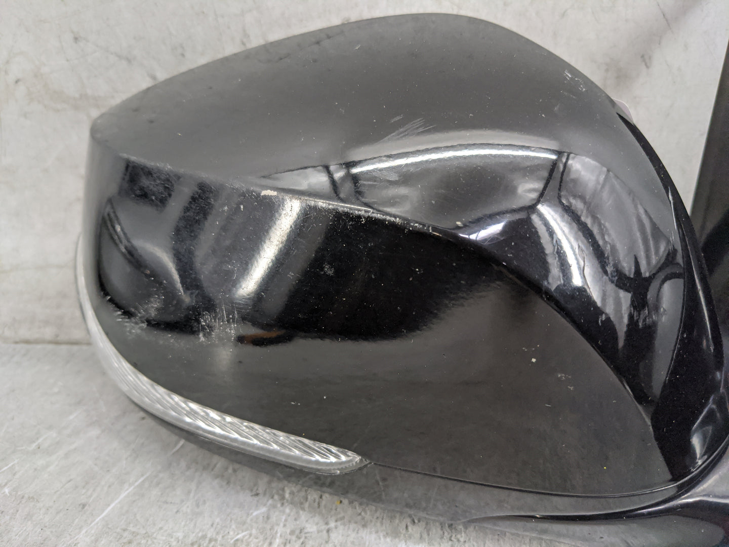 2015-2019 Infiniti Q70 Passenger Side View Mirror - Right Door Mirror OEM Used - Oemusedautoparts1.com