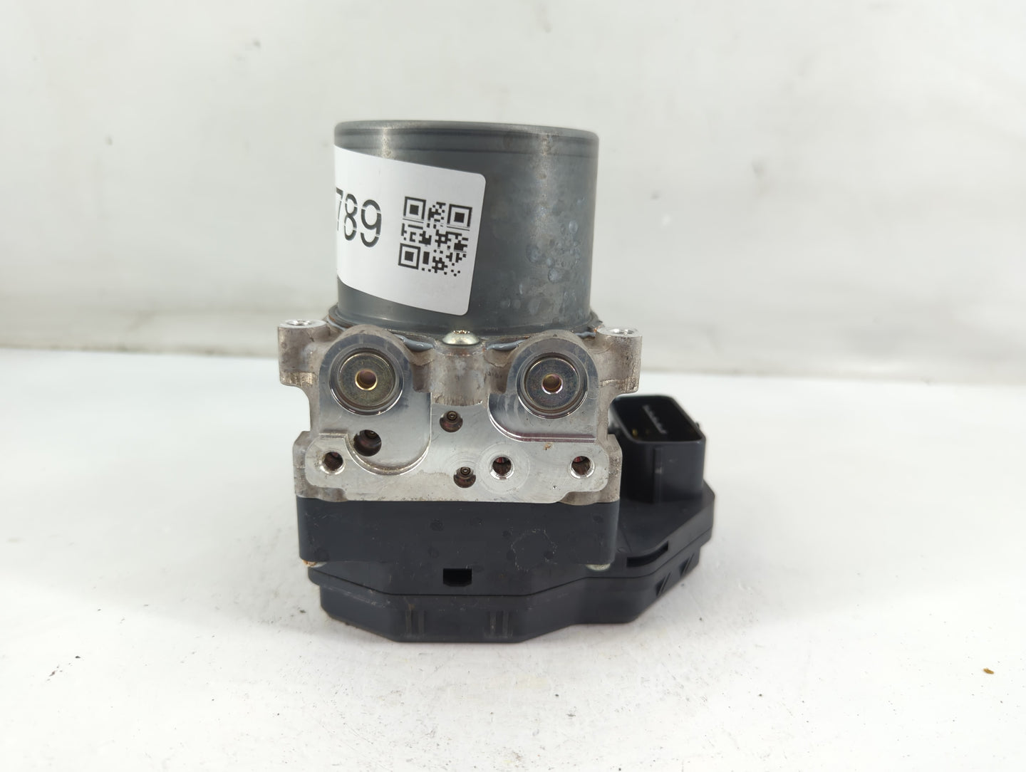 2014-2019 Infiniti Q70 ABS Pump Control Module Replacement P/N:133000-7290 47660 1MA0C Fits Fits 2014 2015 2016 2017 2018 20