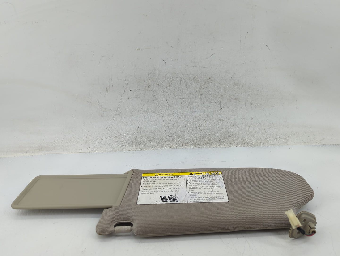2014-2017 Infiniti Qx50 Sun Visor Shade Replacement Passenger Right Mirror Fits OEM Used Auto Parts - Oemusedautoparts1.com