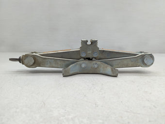 compare product 2016 Infiniti Qx50 Spare Scissor Car Jack 761390