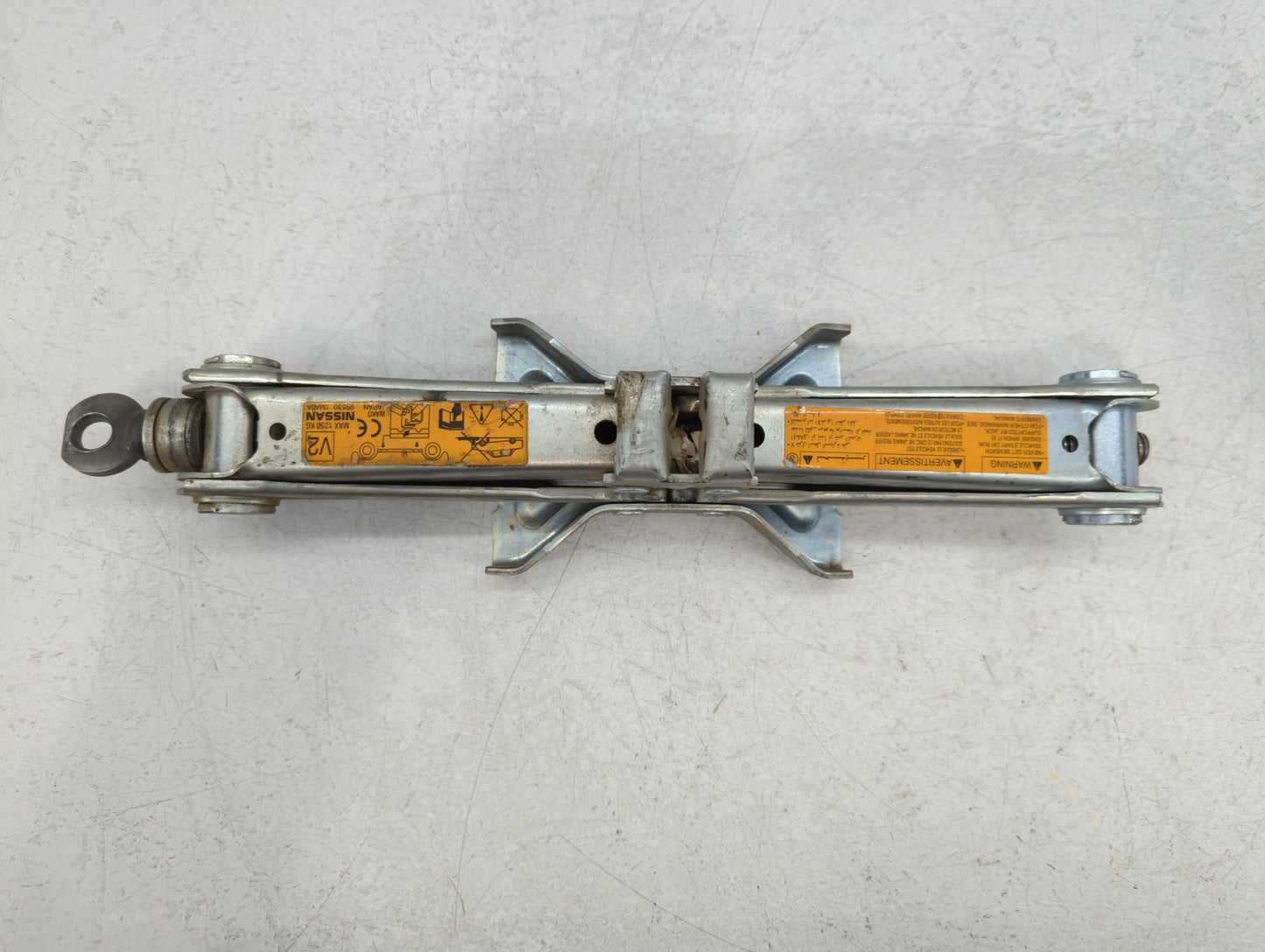 2016 Infiniti Qx50 Spare Scissor Car Jack - Oemusedautoparts1.com