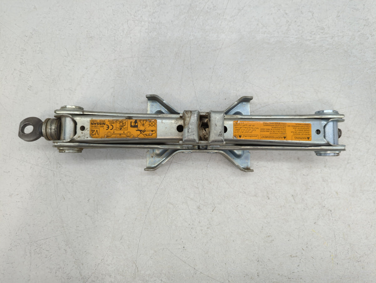 2016 Infiniti Qx50 Spare Scissor Car Jack 761390 - Oemusedautoparts1.com