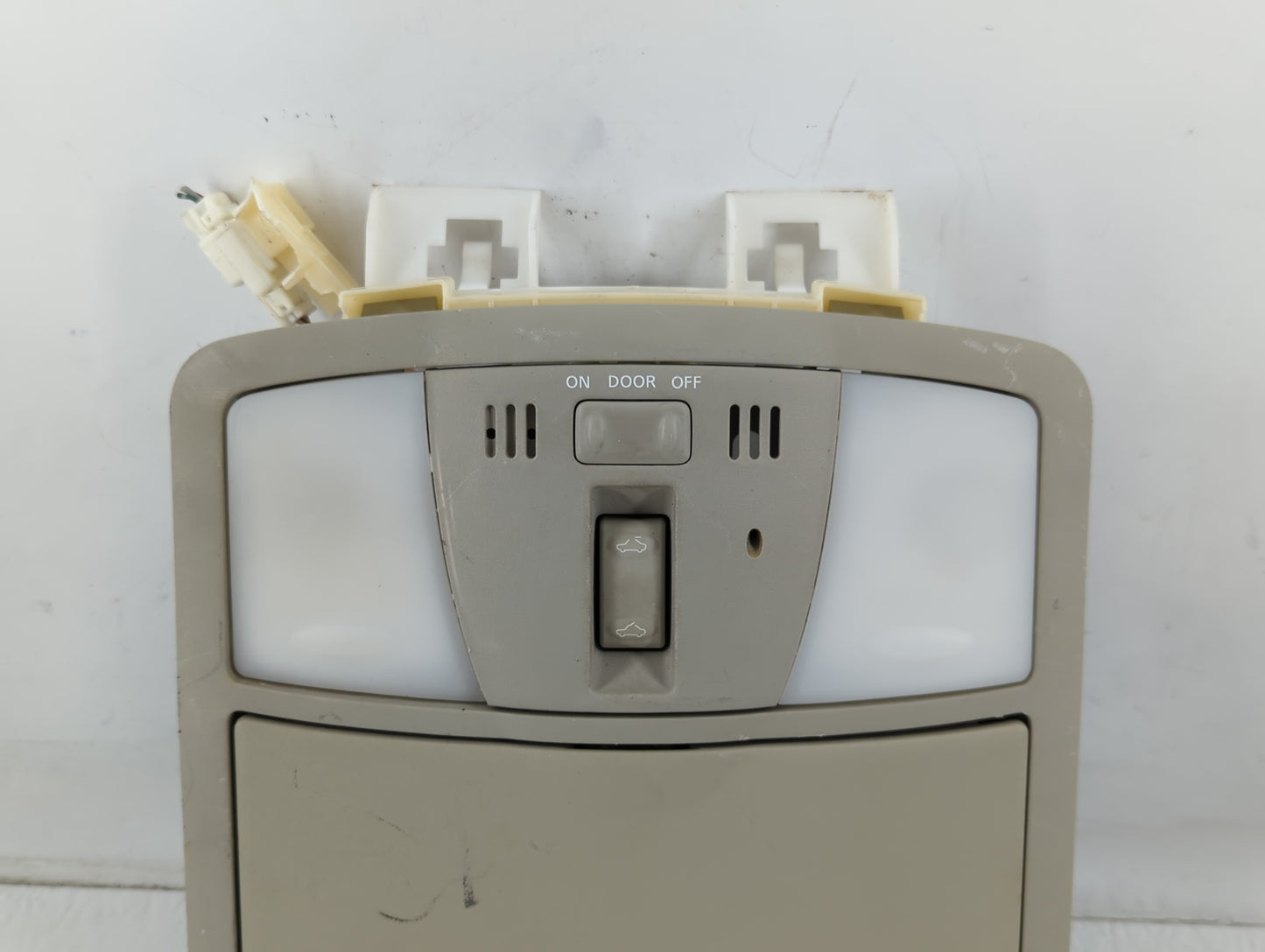 2016 Infiniti Qx50 Overhead Roof Console - Oemusedautoparts1.com