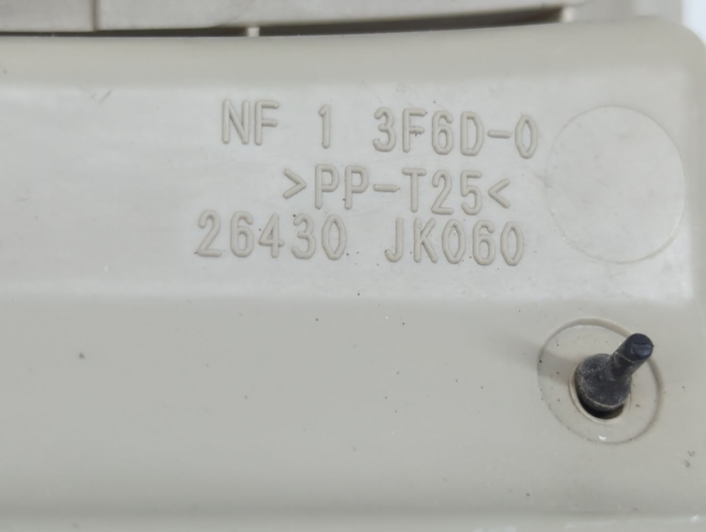 2016 Infiniti Qx50 Overhead Roof Console - Oemusedautoparts1.com
