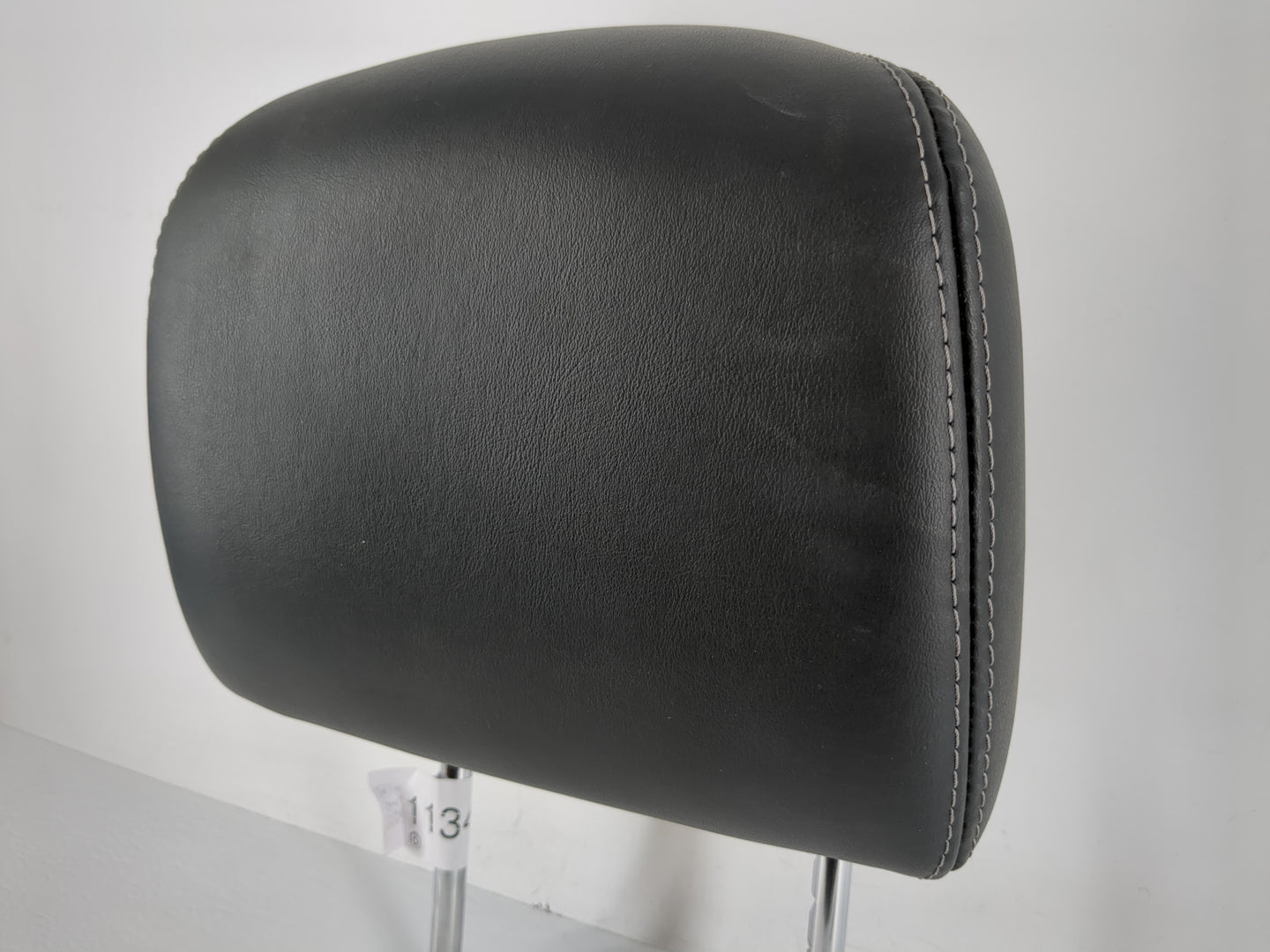 2016-2018 Infiniti Qx60 Headrest Head Rest Front Driver Passenger Seat Fits Fits 2016 2017 2018 OEM Used Auto Parts - Oemuse