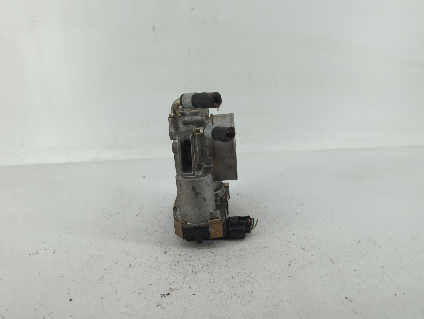 2015-2016 Infiniti Qx60 Throttle Body P/N:RME70-50 Fits Fits 2015 2016 2017 2018 2019 2020 2021 2022 OEM Used Auto Parts - O