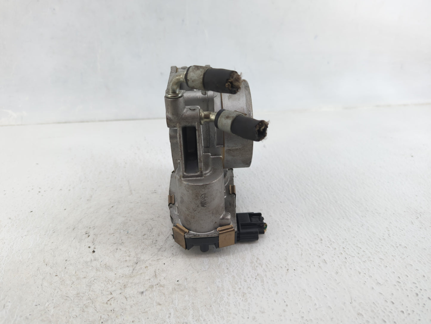 2015-2016 Infiniti Qx60 Throttle Body P/N:RME70-50 Fits Fits 2015 2016 2017 2018 2019 2020 2021 2022 OEM Used Auto Parts - O