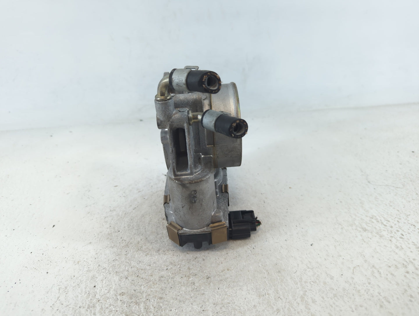 2015-2016 Infiniti Qx60 Throttle Body P/N:RME70-50 Fits Fits 2015 2016 2017 2018 2019 2020 2021 2022 OEM Used Auto Parts - O