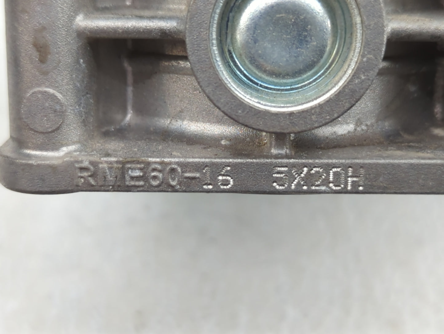 2014-2017 Infiniti Qx70 Throttle Body P/N:5X20H RME60-16 Fits OEM Used Auto Parts - Oemusedautoparts1.com