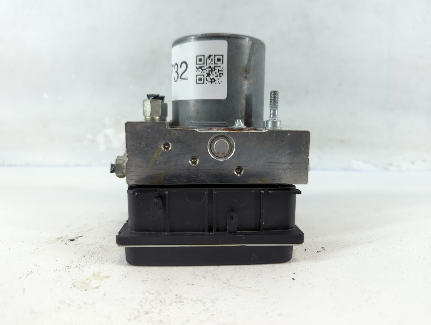 2014-2017 Infiniti Qx70 ABS Pump Control Module Replacement P/N:47660 3WY0A Fits Fits 2013 2014 2015 2016 2017 OEM Used Auto