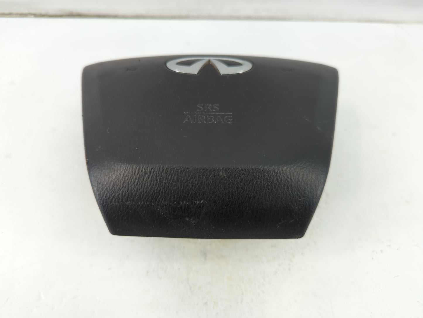 2015-2017 Infiniti Qx80 Air Bag Driver Left Steering Wheel Mounted P/N:8F3CFC80817 Fits Fits 2015 2016 2017 OEM Used Auto Pa