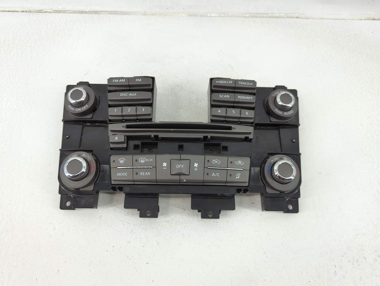 2014-2017 Infiniti Qx80 Radio Control Panel - Oemusedautoparts1.com