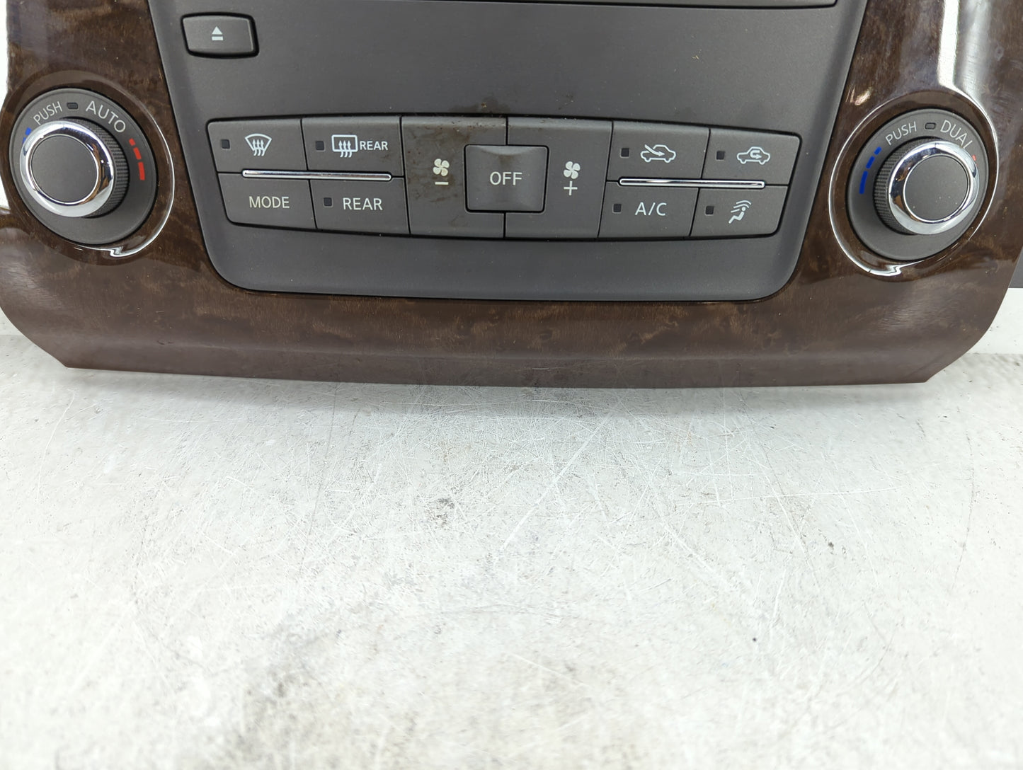 2014-2017 Infiniti Qx80 Radio Control Panel - Oemusedautoparts1.com