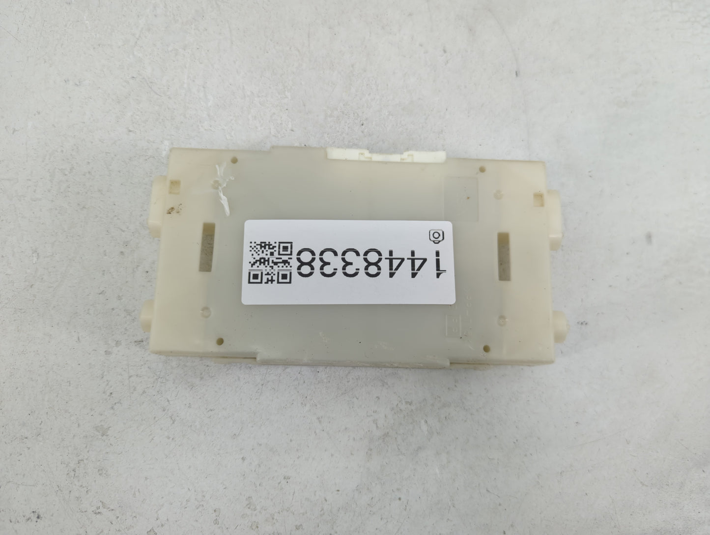 2016 Infiniti Qx80 Radio AM FM Cd Player Receiver Replacement P/N:27760 5ZA2A 277605ZA2A--C Fits OEM Used Auto Parts - Oemus