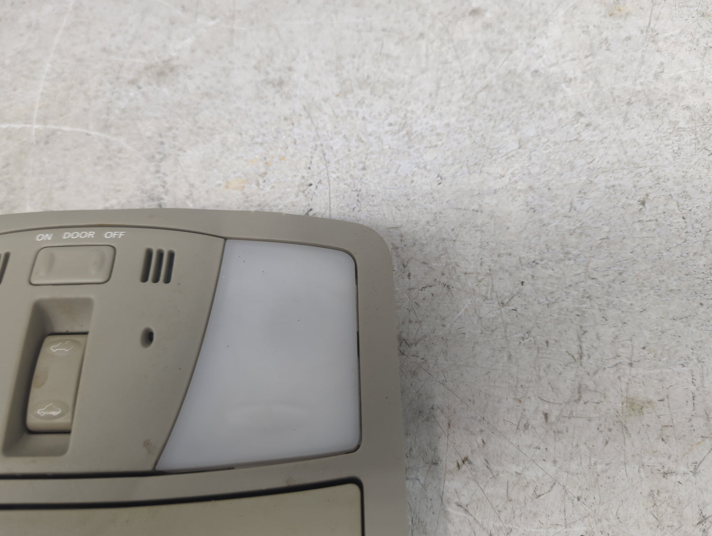 2016 Infiniti Qx80 Overhead Roof Console 1482081 - Oemusedautoparts1.com