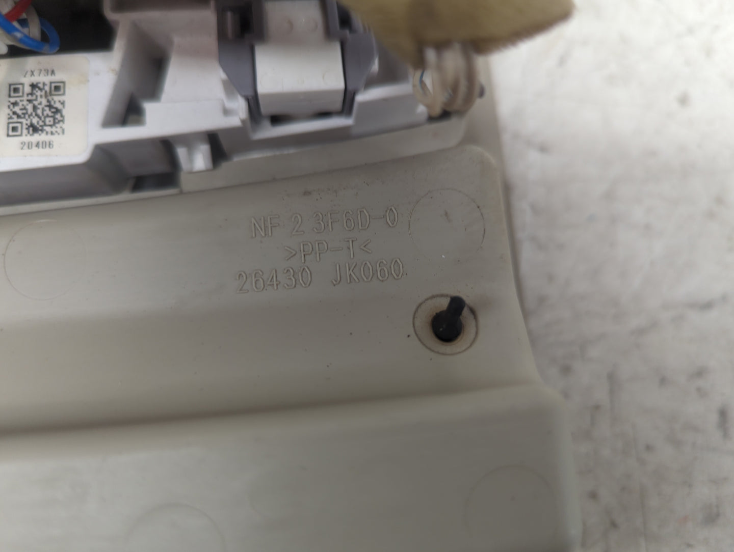 2016 Infiniti Qx80 Overhead Roof Console 1482081 - Oemusedautoparts1.com
