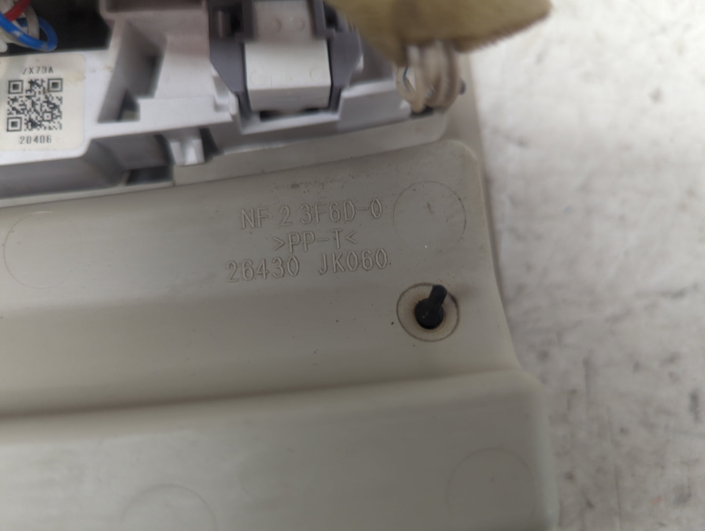 2016 Infiniti Qx80 Overhead Roof Console 1482081 - Oemusedautoparts1.com