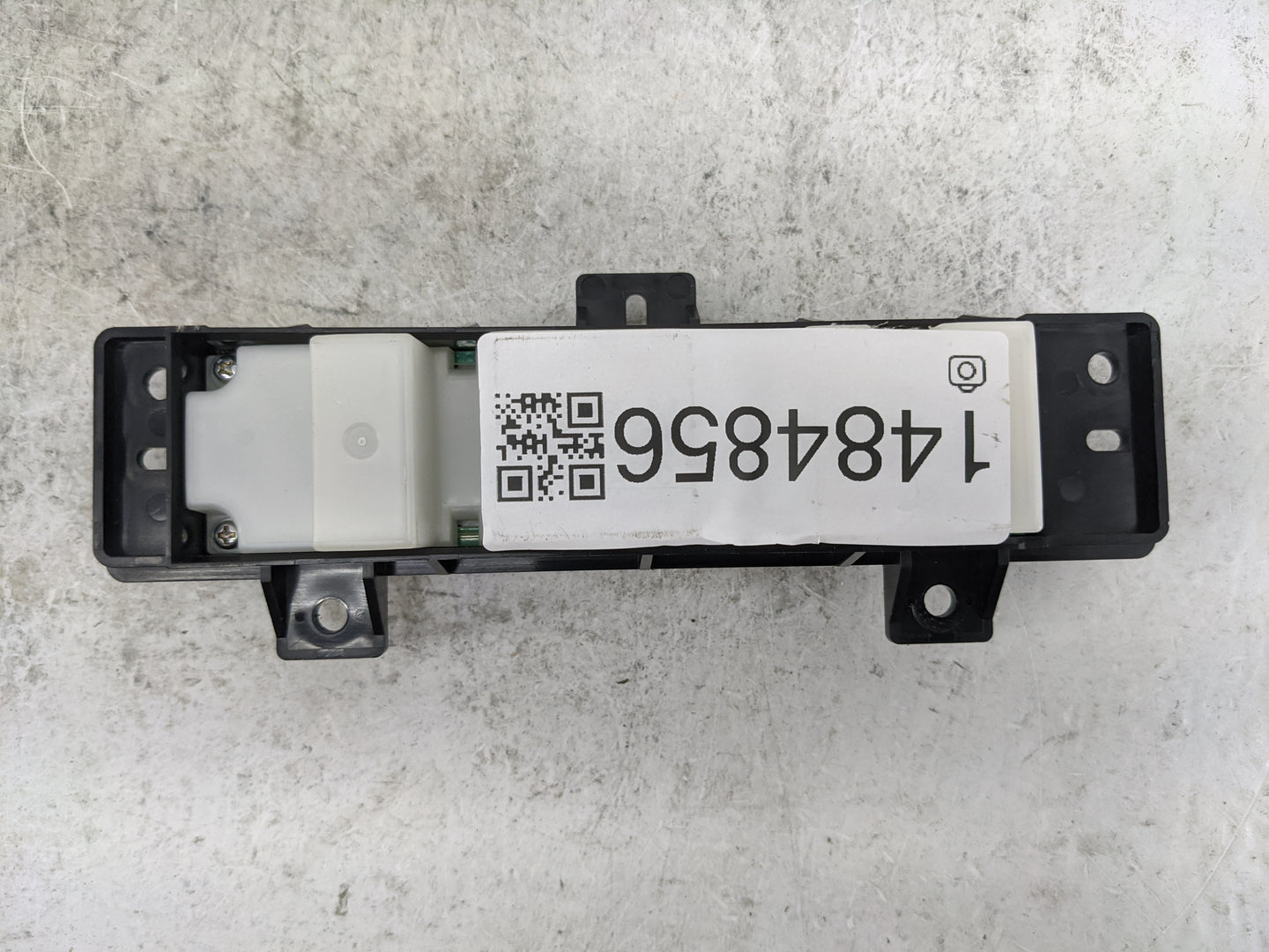 2014-2019 Infiniti Qx80 Climate Control Module Temperature AC/Heater Replacement Fits OEM Used Auto Parts - Oemusedautoparts