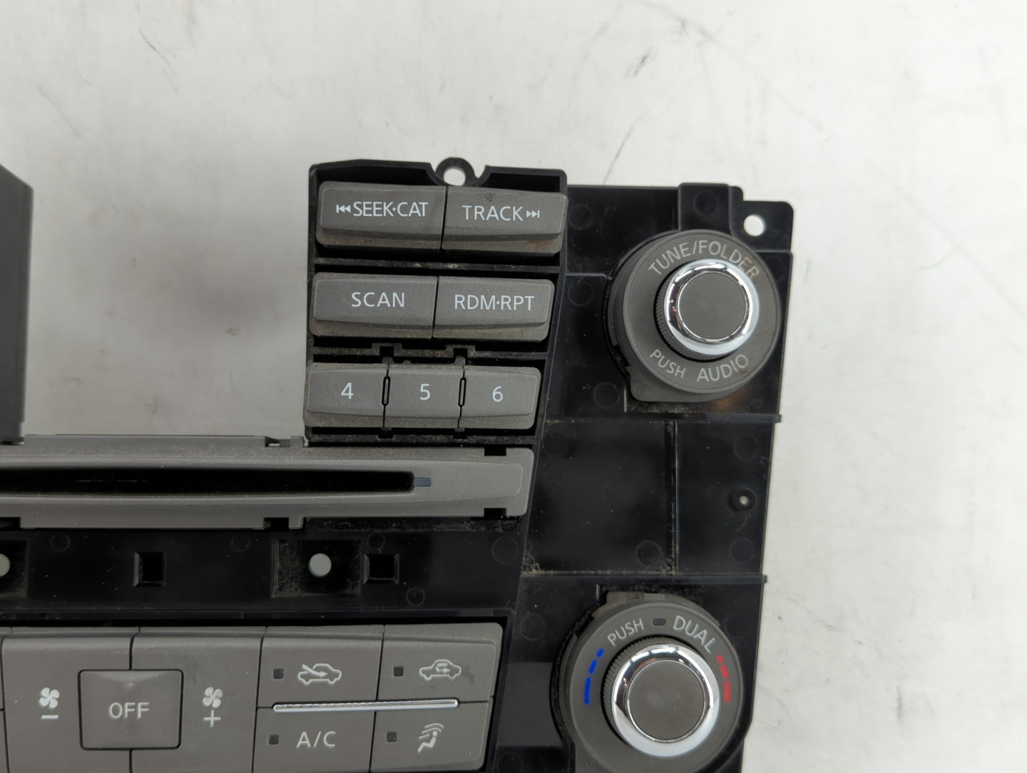 Infiniti Qx80 Radio Control Panel - Oemusedautoparts1.com