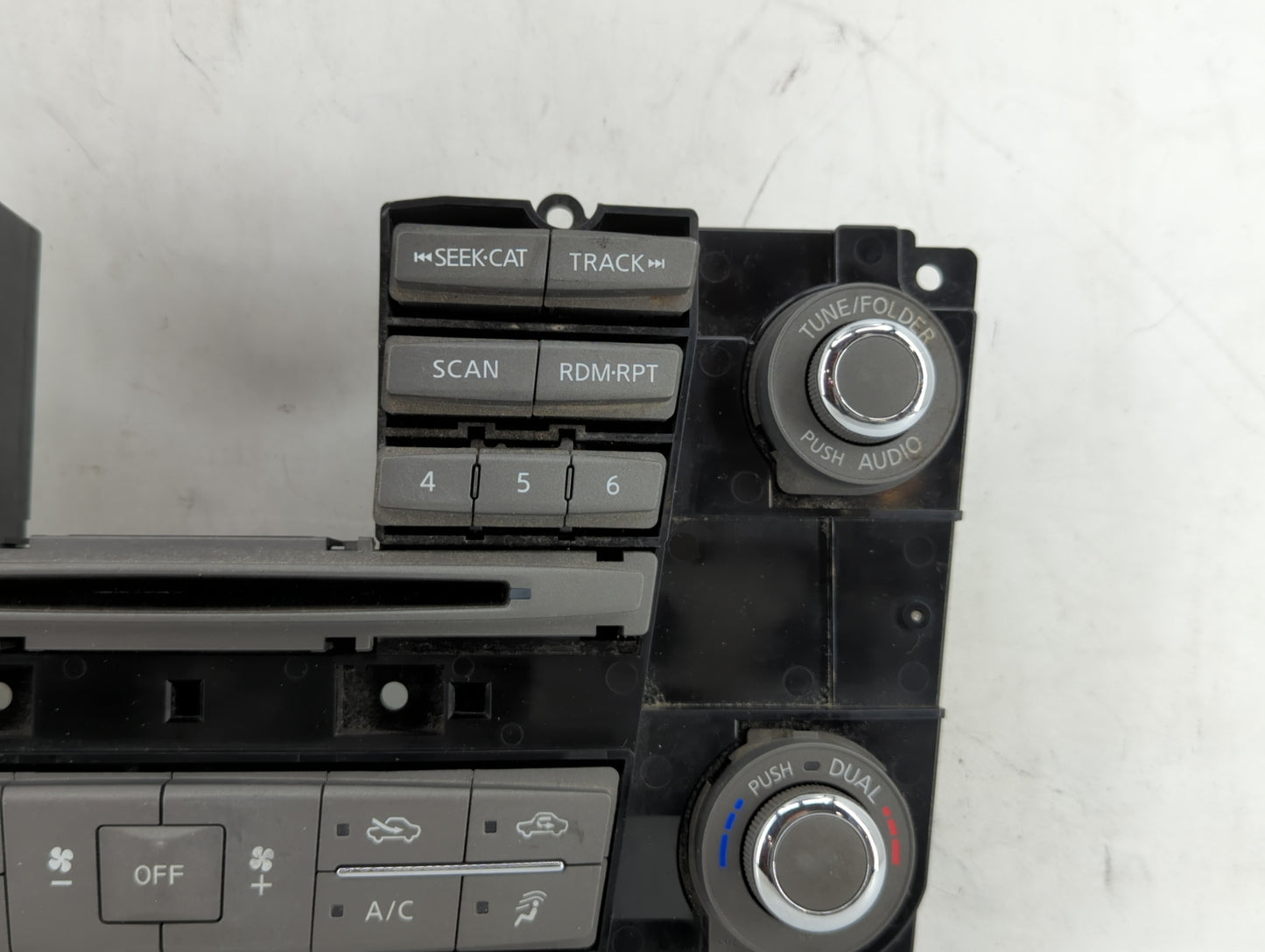 Infiniti Qx80 Radio Control Panel - Oemusedautoparts1.com