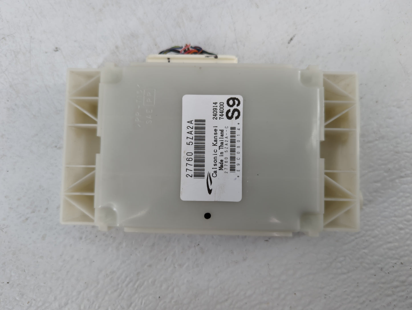 2014-2017 Infiniti Qx80 Radio AM FM Cd Player Receiver Replacement P/N:27760-5ZA2A--C 27760 5ZA2A Fits OEM Used Auto Parts -