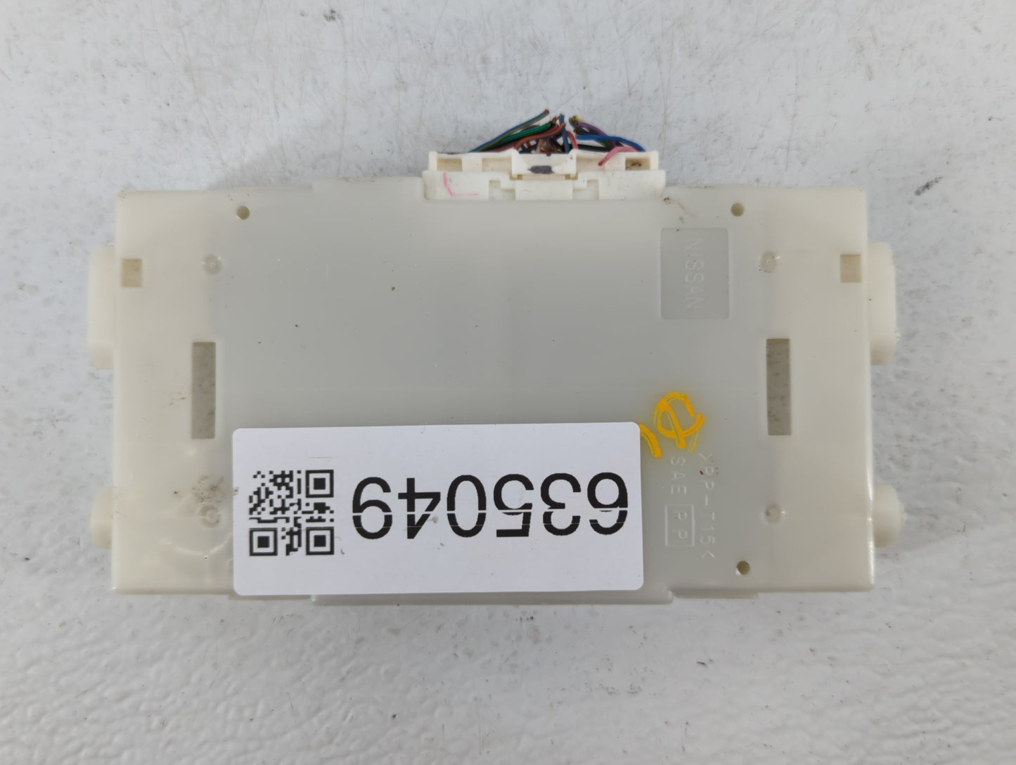2014-2017 Infiniti Qx80 Radio AM FM Cd Player Receiver Replacement P/N:27760-5ZA2A--C 27760 5ZA2A Fits OEM Used Auto Parts -
