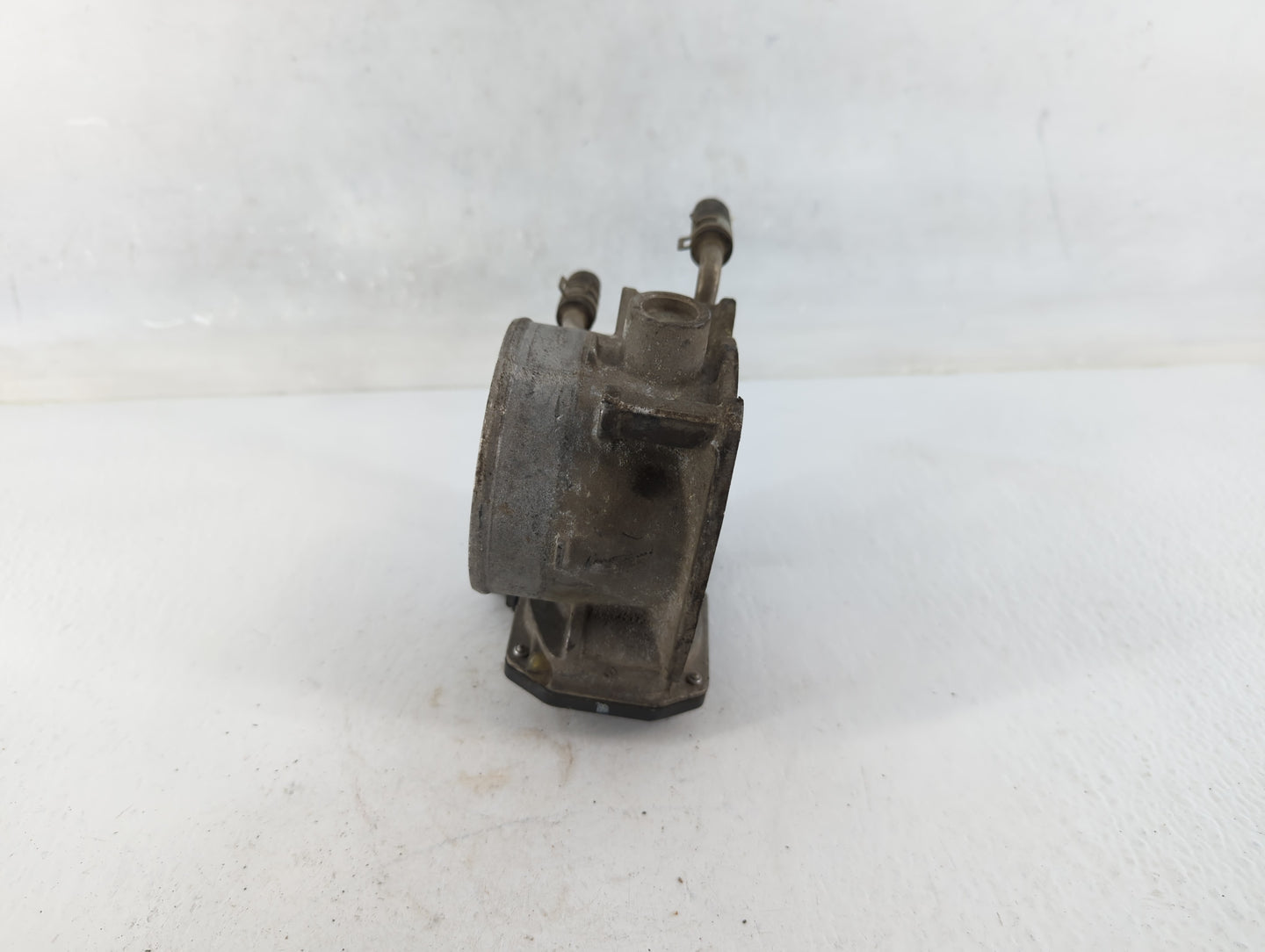 2016 Infiniti Qx80 Throttle Body P/N:1LA76-01 E Fits OEM Used Auto Parts - Oemusedautoparts1.com
