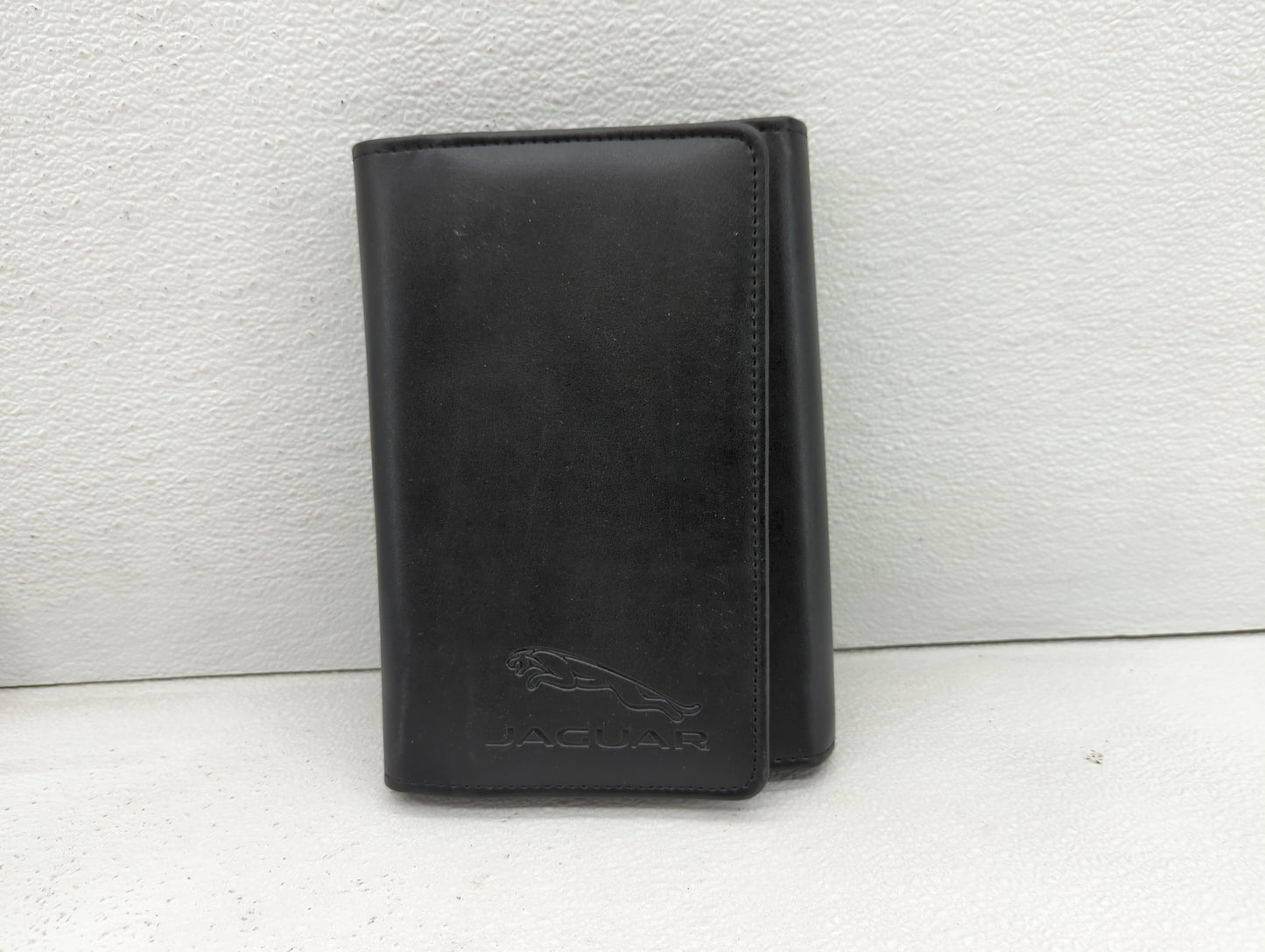 2016 Jaguar Xe Owners Manual Book Guide OEM Used Auto Parts - Oemusedautoparts1.com