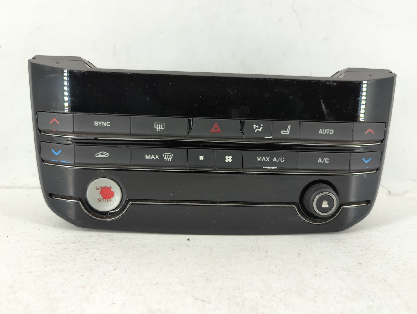 2016 Jaguar Xe Climate Control Module Temperature AC/Heater Replacement P/N:GX63-18C858-RE Fits OEM Used Auto Parts - Oemuse
