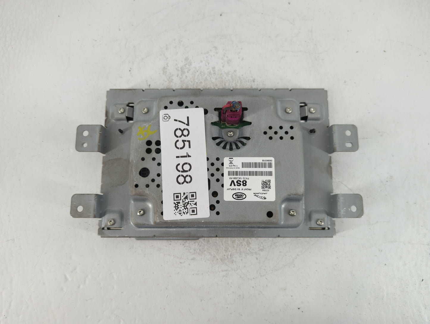 2017-2018 Jaguar Xe Information Display Screen - Oemusedautoparts1.com