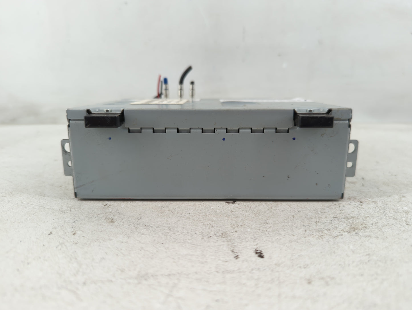 2016-2017 Jaguar Xf Radio AM FM Cd Player Receiver Replacement Fits Fits 2016 2017 2018 2019 OEM Used Auto Parts - Oemusedau