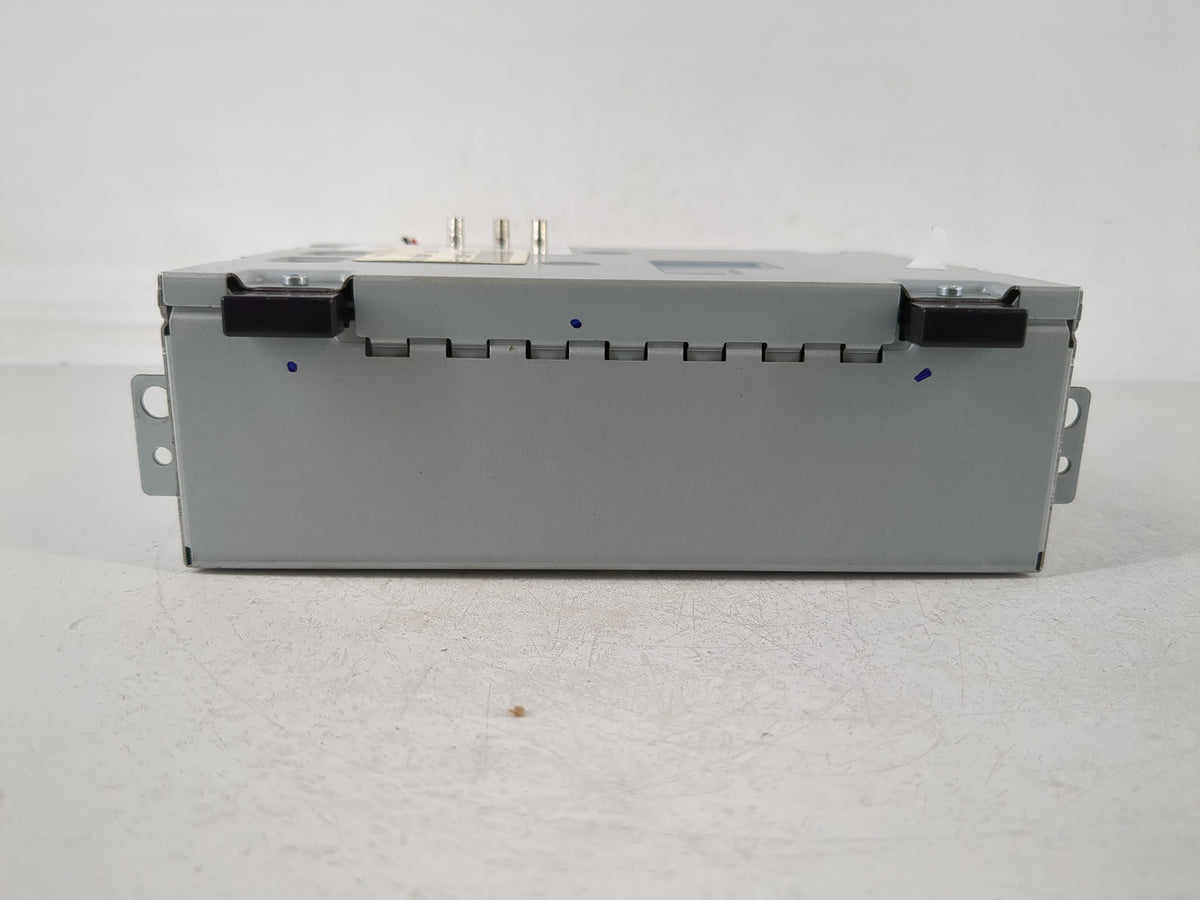 2016-2017 Jaguar Xf Radio AM FM Cd Player Receiver Replacement P/N:GX63-18K812-DG Fits 2016 2017 2018 2019 OEM Used Auto Par