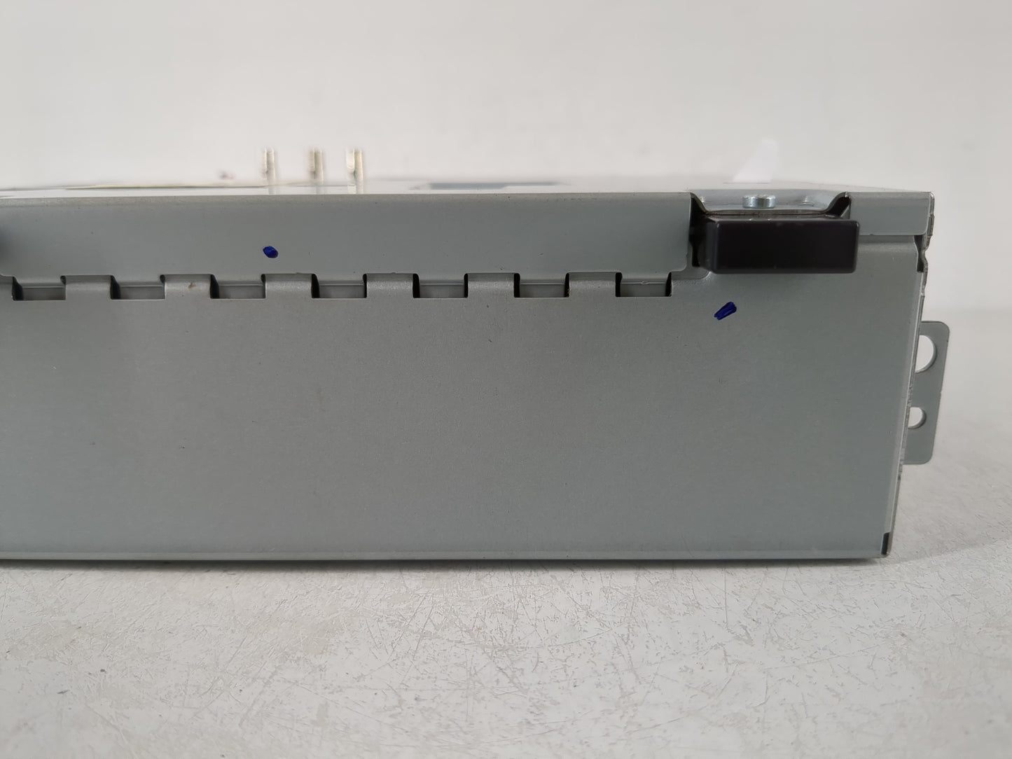 2016-2017 Jaguar Xf Radio AM FM Cd Player Receiver Replacement P/N:GX63-18K812-DG Fits Fits 2016 2017 2018 2019 OEM Used Aut