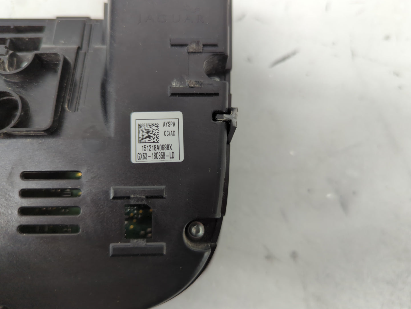 2016-2017 Jaguar Xf Climate Control Module Temperature AC/Heater Replacement P/N:GX63-18C858-LD Fits Fits 2016 2017 OEM Used