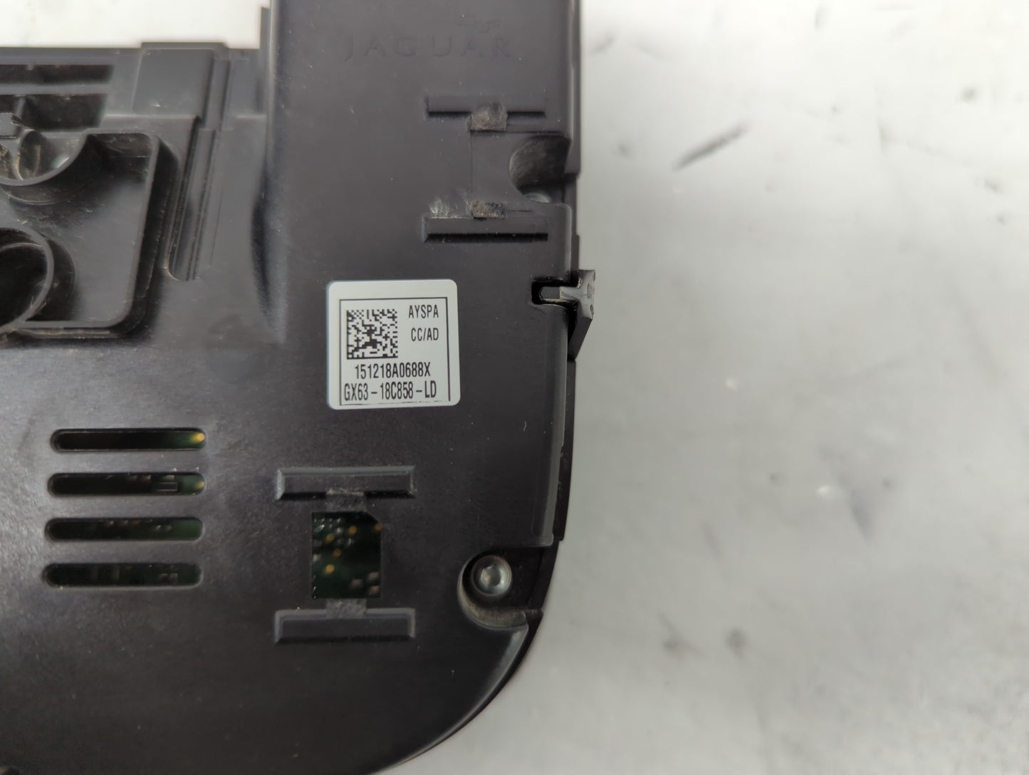 2016-2017 Jaguar Xf Climate Control Module Temperature AC/Heater Replacement P/N:GX63-18C858-LD Fits Fits 2016 2017 OEM Used