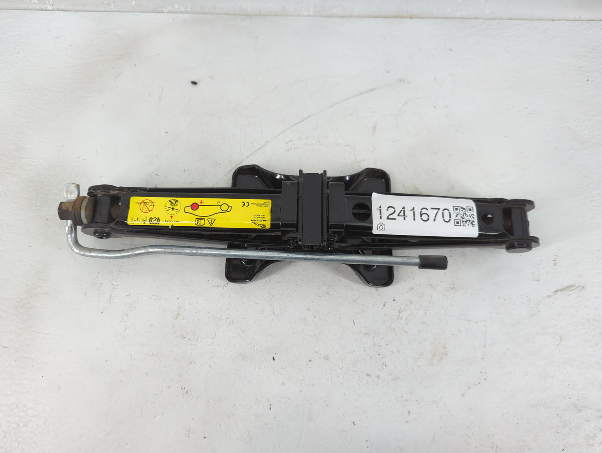 2016 Jaguar Xf Spare Scissor Car Jack - Oemusedautoparts1.com