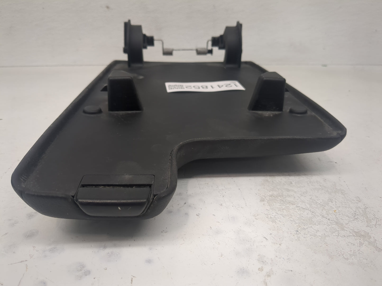 2016 Jaguar Xf Center Console Armrest Cover Lid Fits OEM Used Auto Parts - Oemusedautoparts1.com