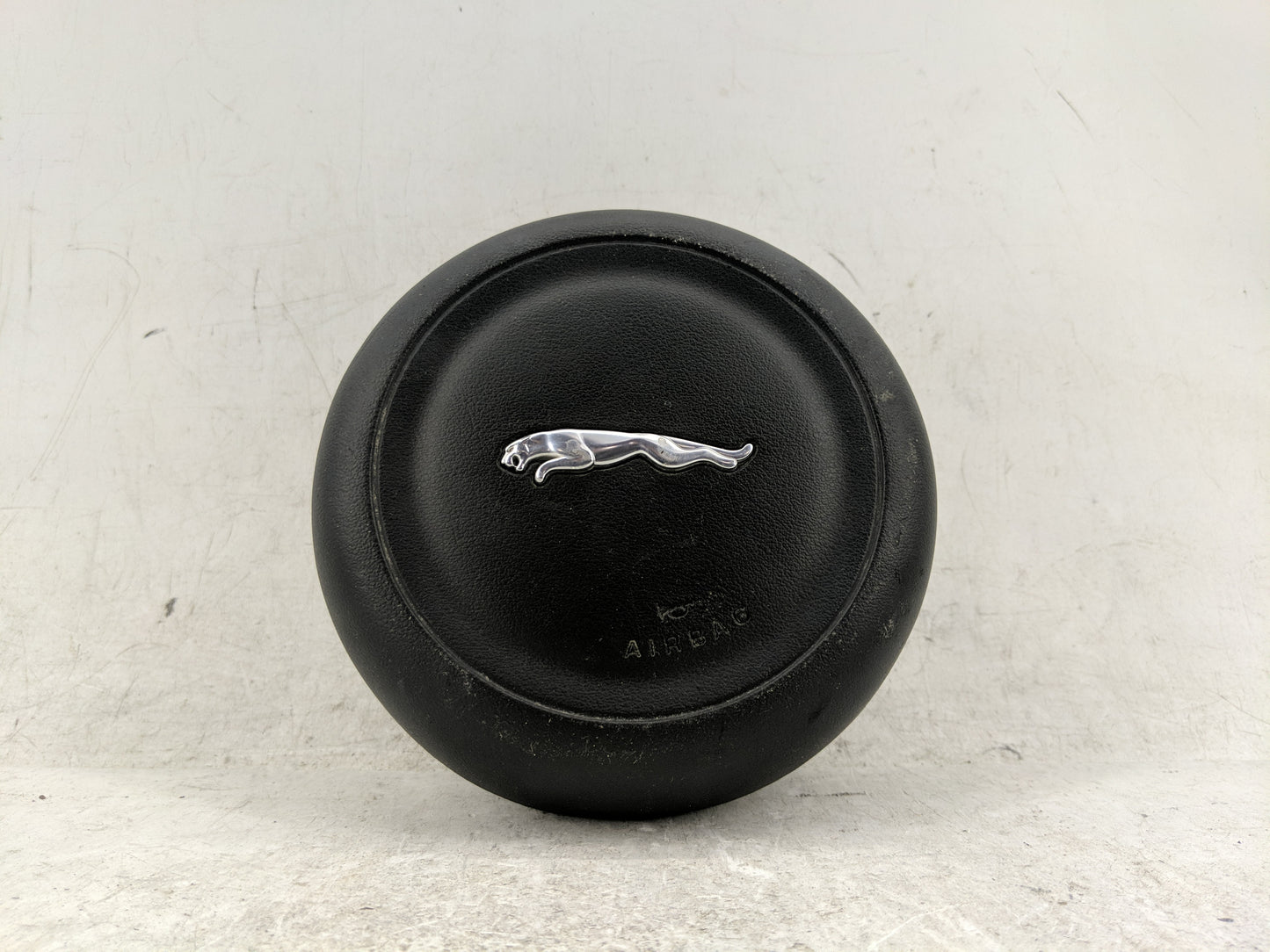 2016-2017 Jaguar Xf Air Bag Driver Left Steering Wheel Mounted - Oemusedautoparts1.com
