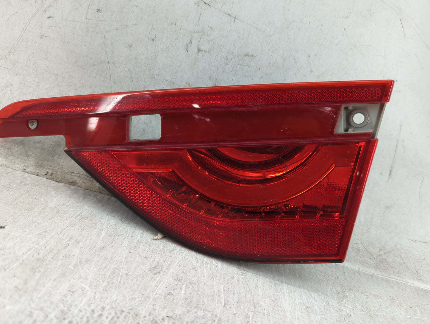 2016 Jaguar Xf Tail Light Assembly Passenger Right OEM P/N:00196607-11 Fits OEM Used Auto Parts - Oemusedautoparts1.com