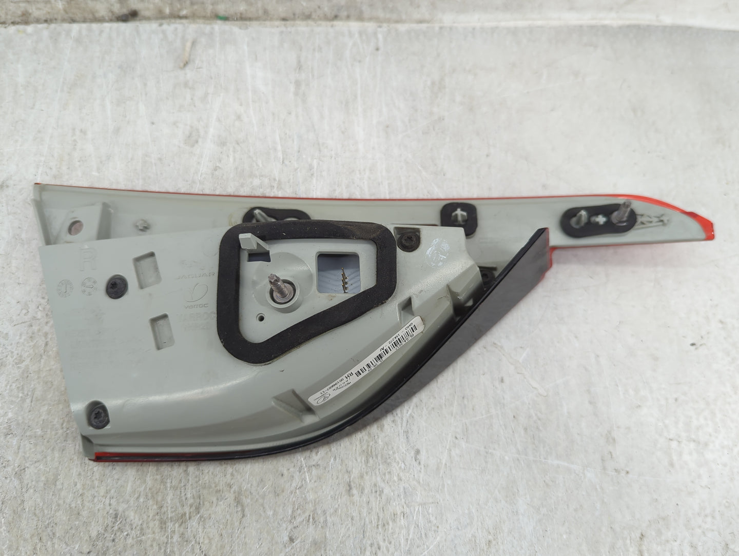 2016 Jaguar Xf Tail Light Assembly Passenger Right OEM P/N:00196607-11 Fits OEM Used Auto Parts - Oemusedautoparts1.com