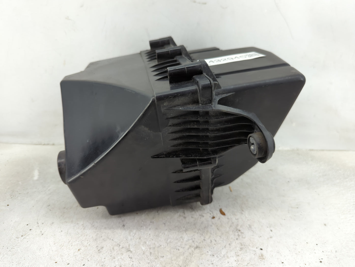 2016-2019 Jaguar Xf Air Cleaner Intake-duct Hose Tube - Oemusedautoparts1.com
