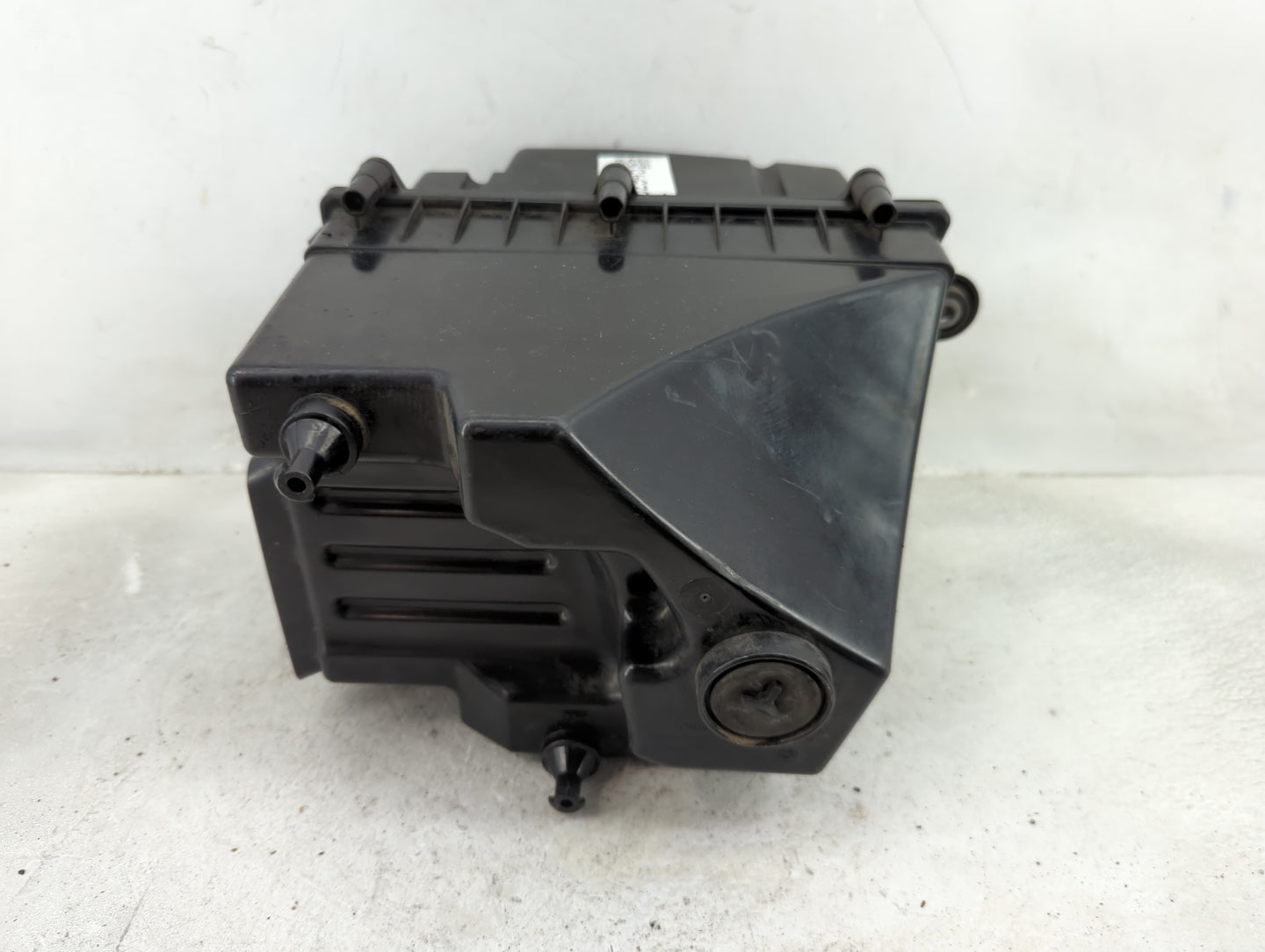2016-2019 Jaguar Xf Air Cleaner Intake-duct Hose Tube - Oemusedautoparts1.com