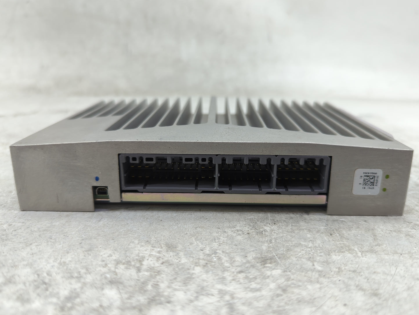 2016 Jaguar Xf Audio Control Module Gx63-19c164-se - Oemusedautoparts1.com