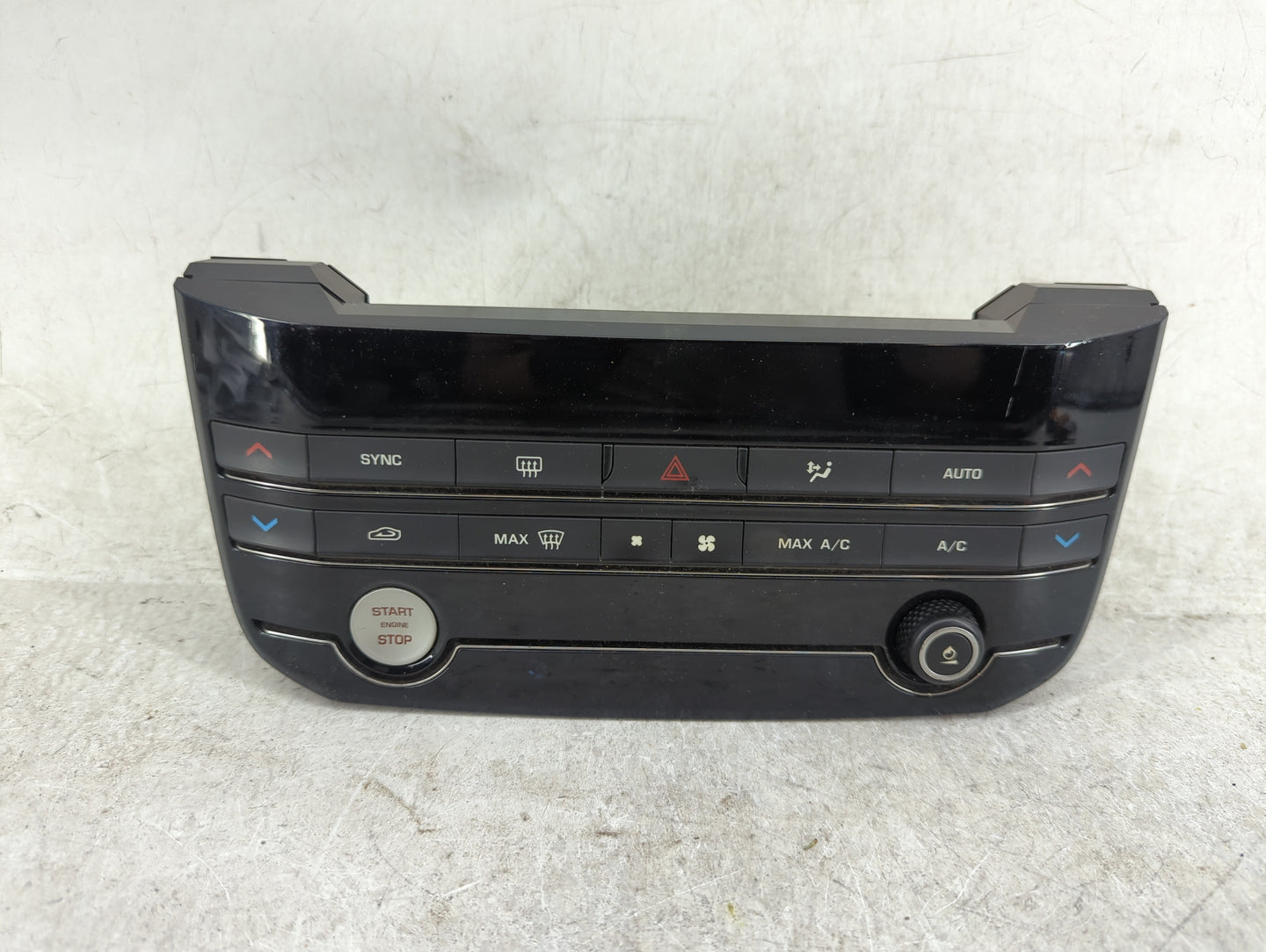 2016-2017 Jaguar Xf Climate Control Module Temperature AC/Heater Replacement P/N:GX63-18C858-LD Fits Fits 2016 2017 OEM Used
