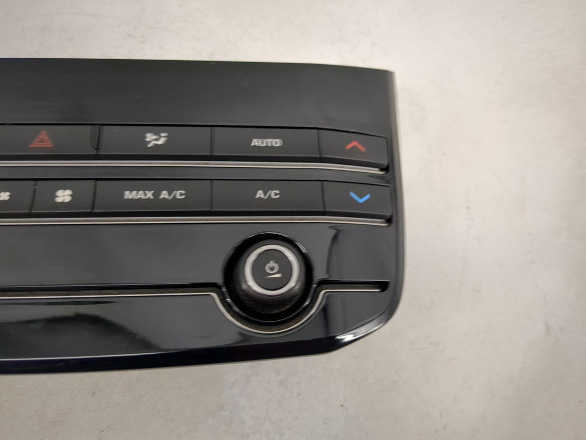 2016-2017 Jaguar Xf Climate Control Module Temperature AC/Heater Replacement P/N:GX63-18C858-LD 151102A0467X Fits Fits 2016 