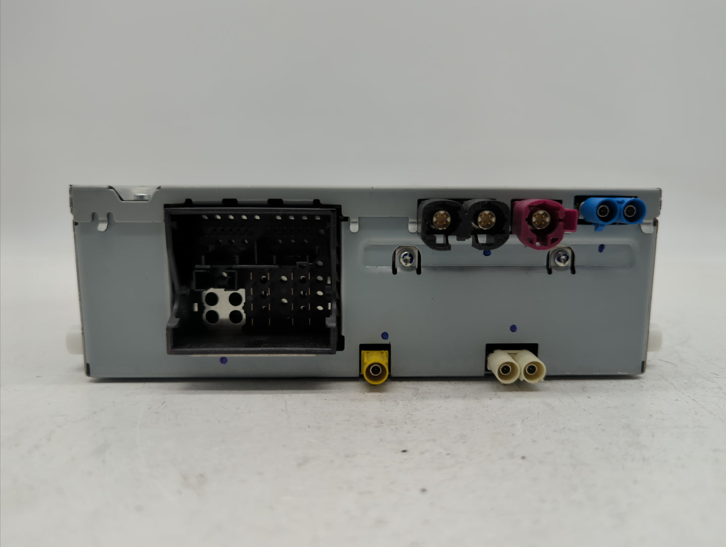 2016-2017 Jaguar Xf Am Fm Cd Player Radio Receiver - Oemusedautoparts1.com