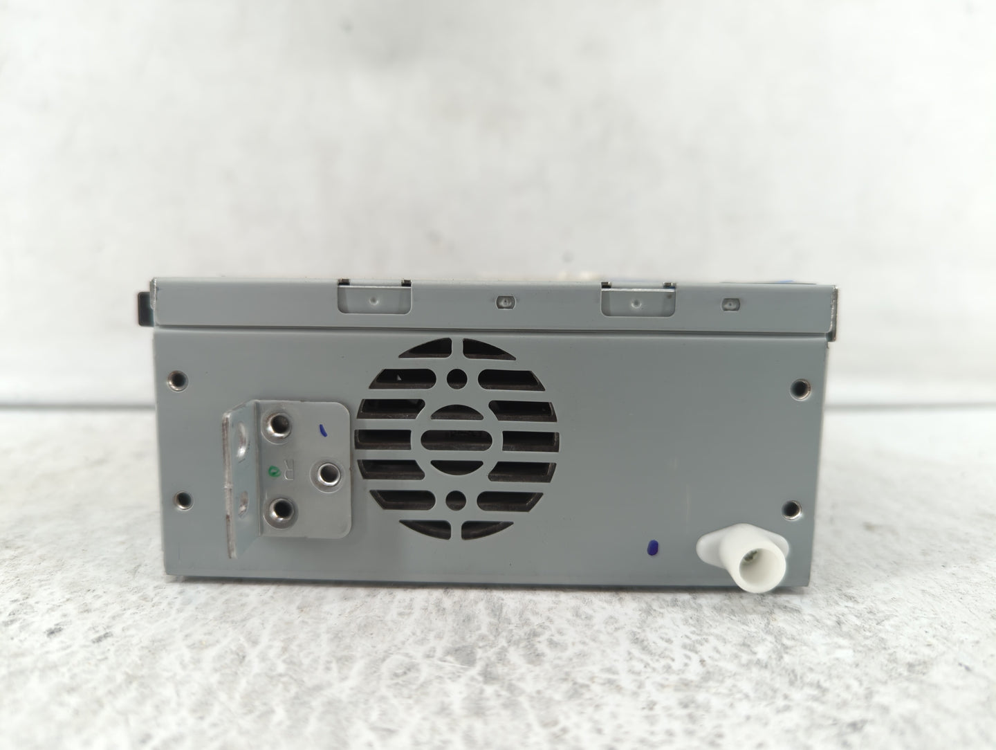 2016-2019 Jaguar Xf Am Fm Cd Player Radio Receiver - Oemusedautoparts1.com