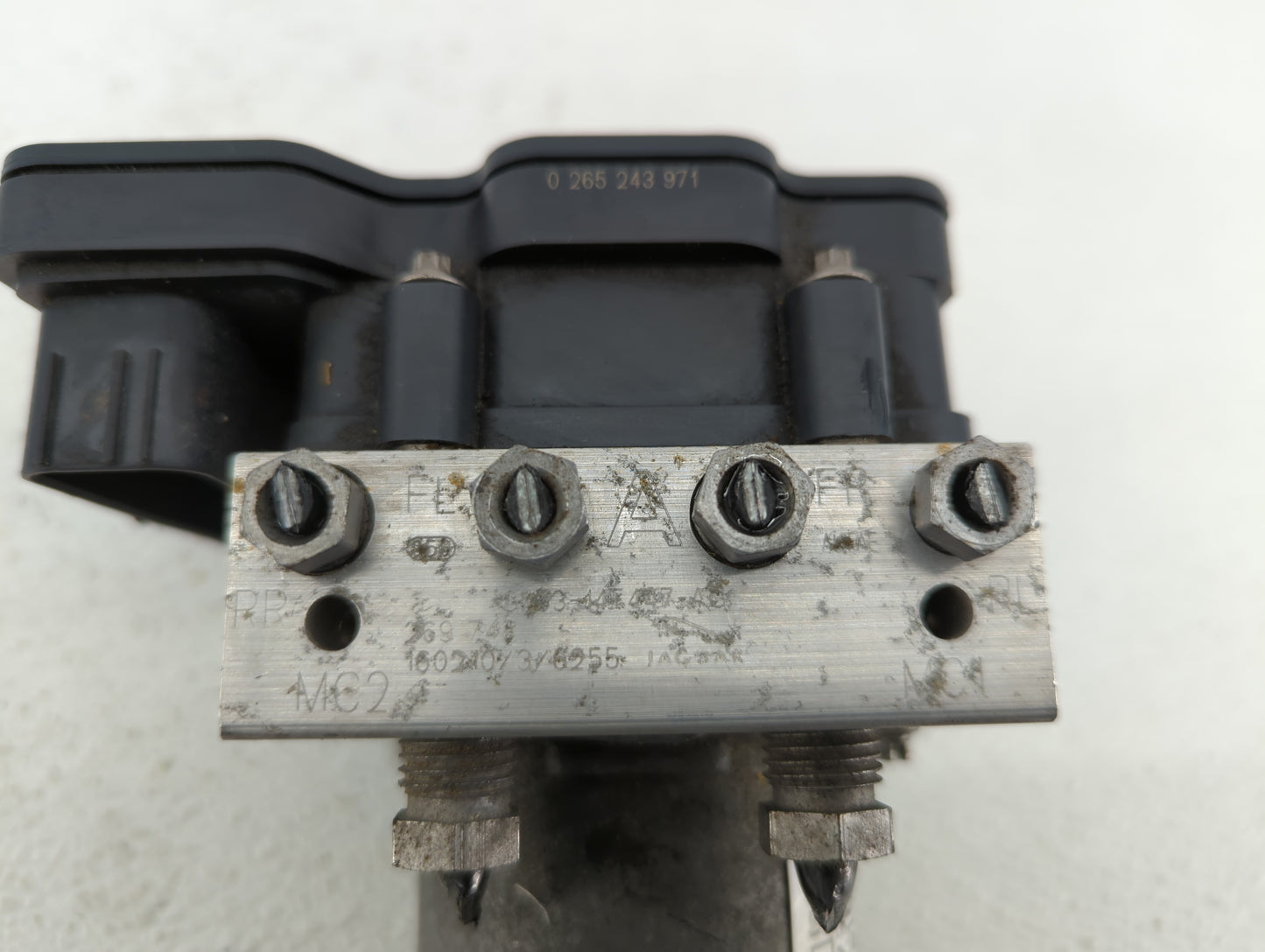 2016-2017 Jaguar Xf ABS Pump Control Module Replacement Fits Fits 2016 2017 OEM Used Auto Parts - Oemusedautoparts1.com