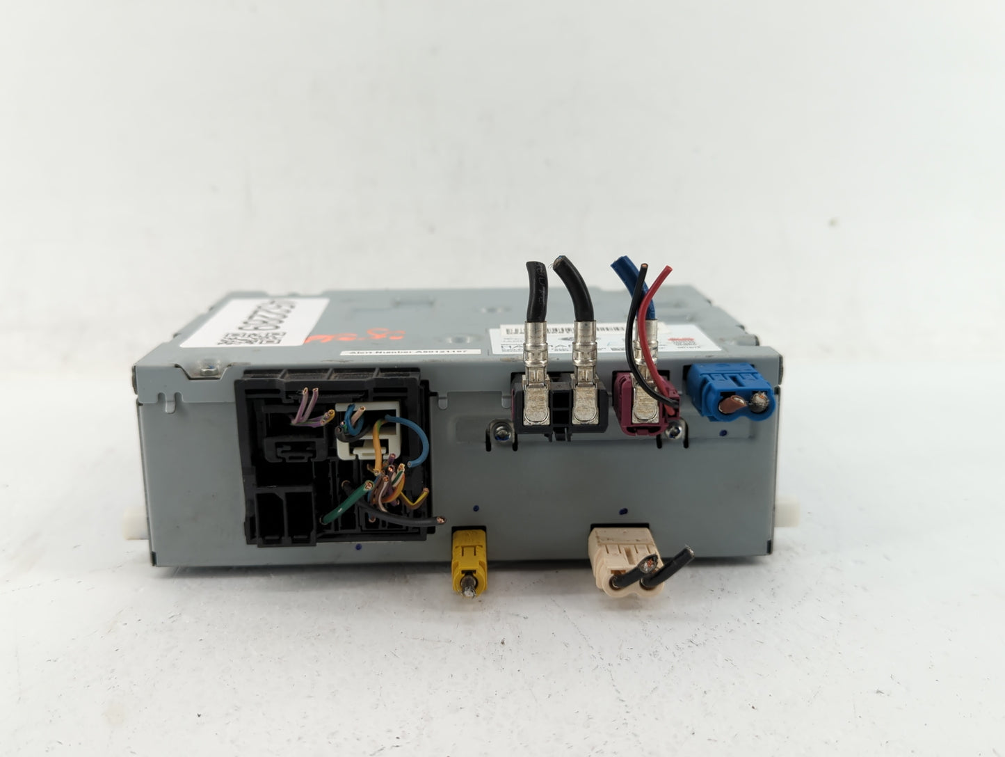 2016-2019 Jaguar Xf Am Fm Cd Player Radio Receiver - Oemusedautoparts1.com