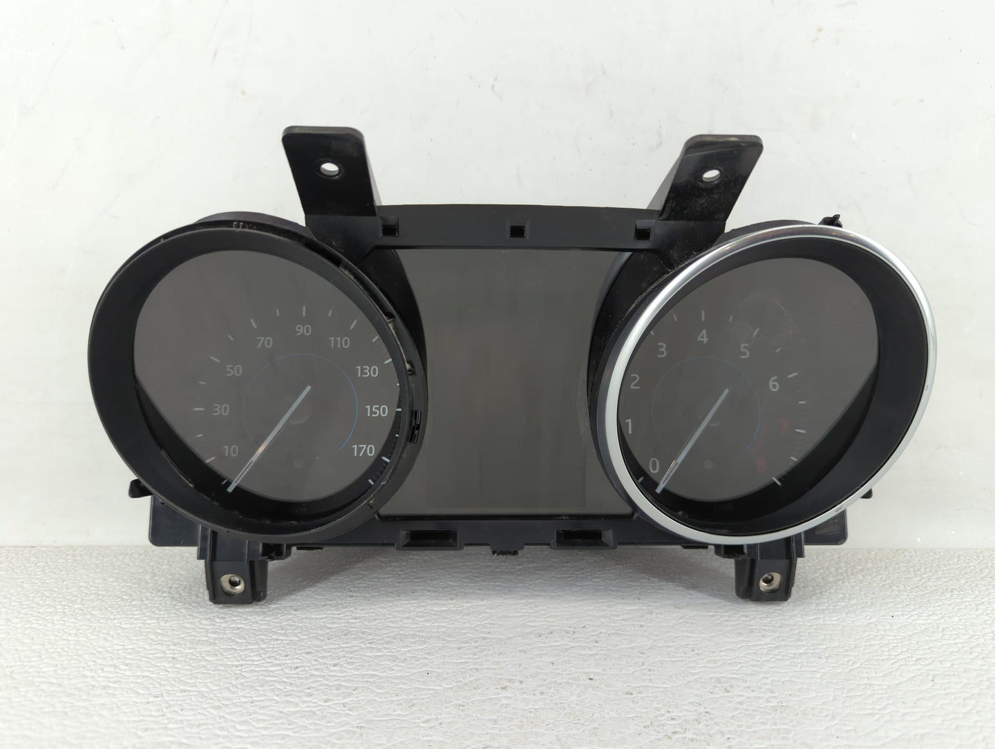 2018-2019 Jaguar Xf Instrument Cluster Speedometer Gauges P/N:GX6310849AH Fits Fits 2018 2019 OEM Used Auto Parts - Oemuseda